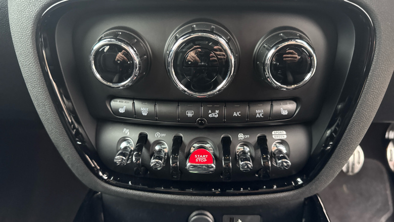 MINI Clubman 2.0 Cooper S Sport 6dr Auto [Comfort/Nav+ Pack] Petrol Estate